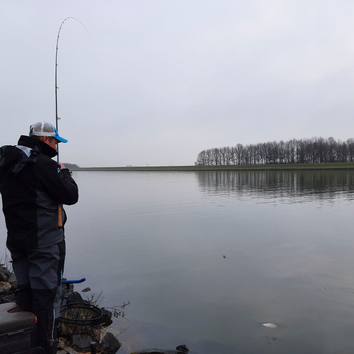 IDENTITY PRO ACCELLERATE FEEDER 375 60g - KM-Tackle